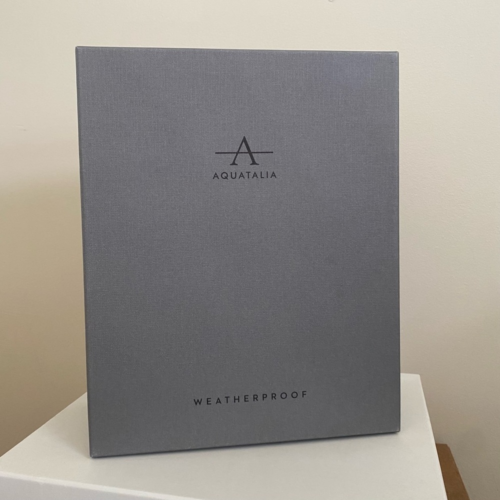 Aquatalia Weatherproof Gray Packaging